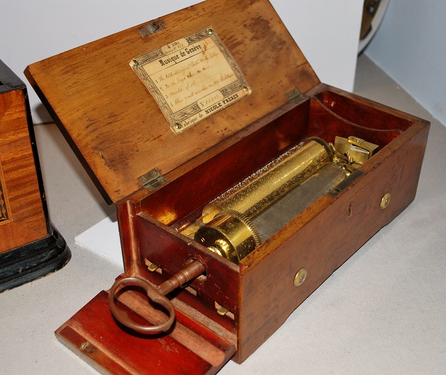 The Nicole Fr&egrave;re  musical box