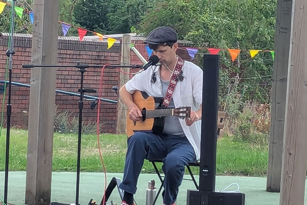 Watermans Park musician 